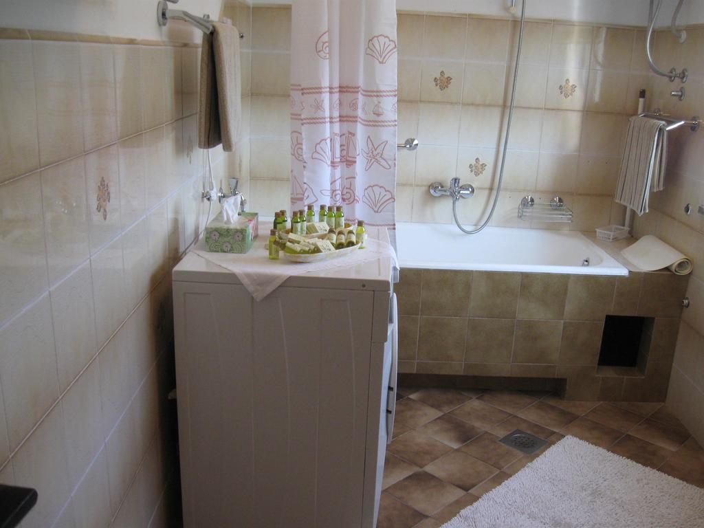 Ane Apartment Loborika Dış mekan fotoğraf