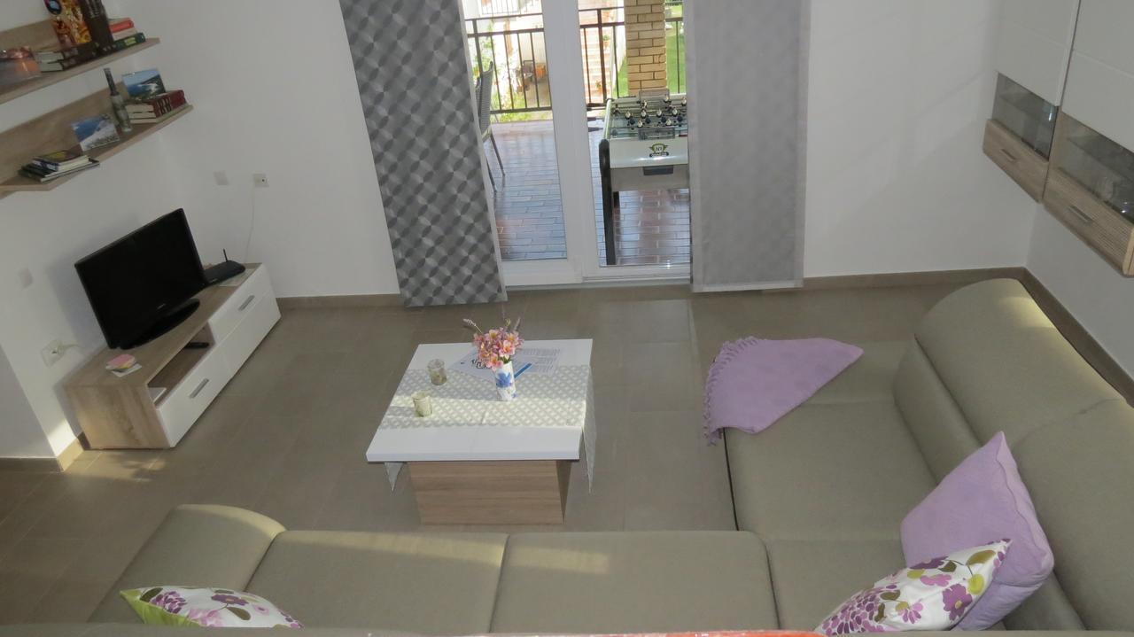 Ane Apartment Loborika Dış mekan fotoğraf