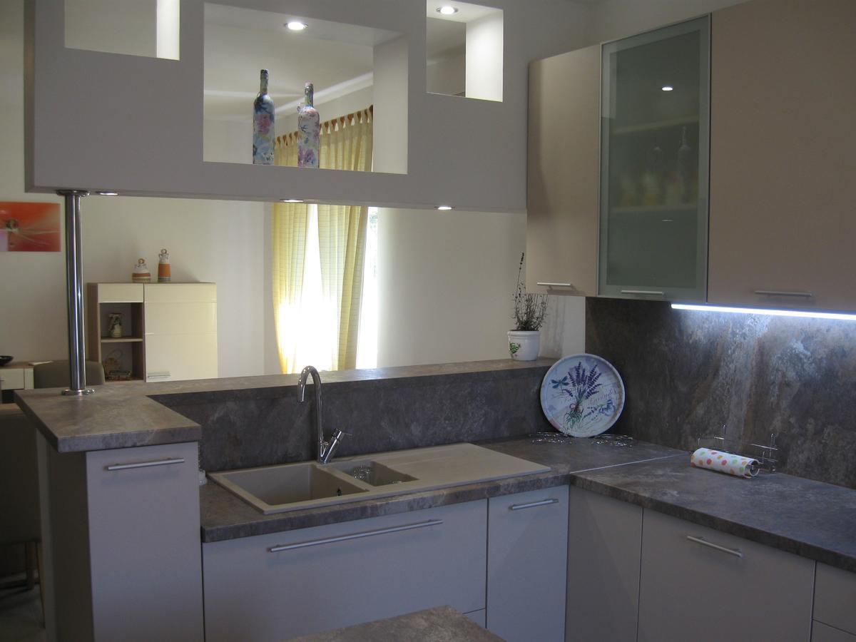 Ane Apartment Loborika Dış mekan fotoğraf